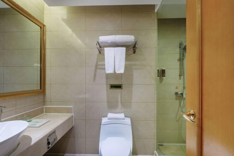 Bathroom 4, Vienna Hotel (Anqing Guangcai Qijie), Anqing