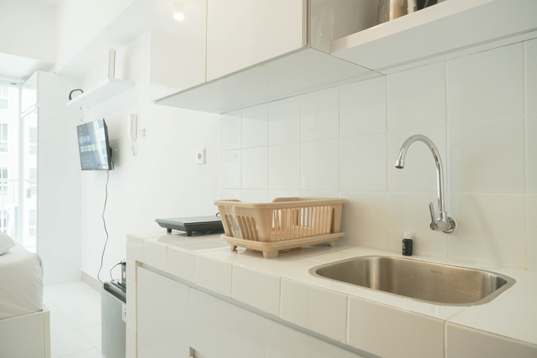 Others 4, Good and Restful Studio at Tokyo Riverside PIK 2 Apartment By Travelio, Tangerang
