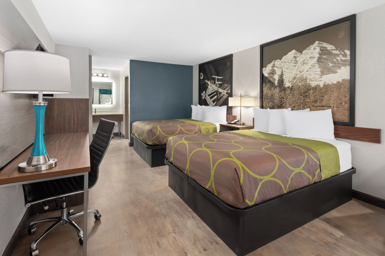Bedroom 3, Super 8 by Wyndham Prattville Montgomery, Autauga
