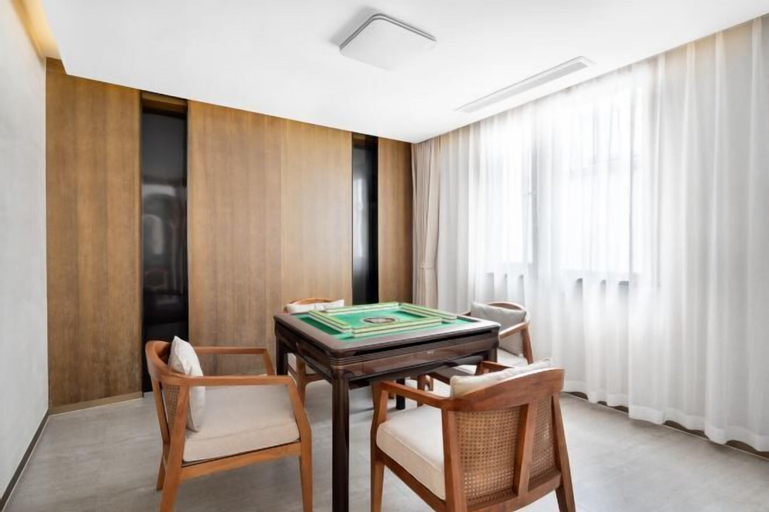 Dining Room 4