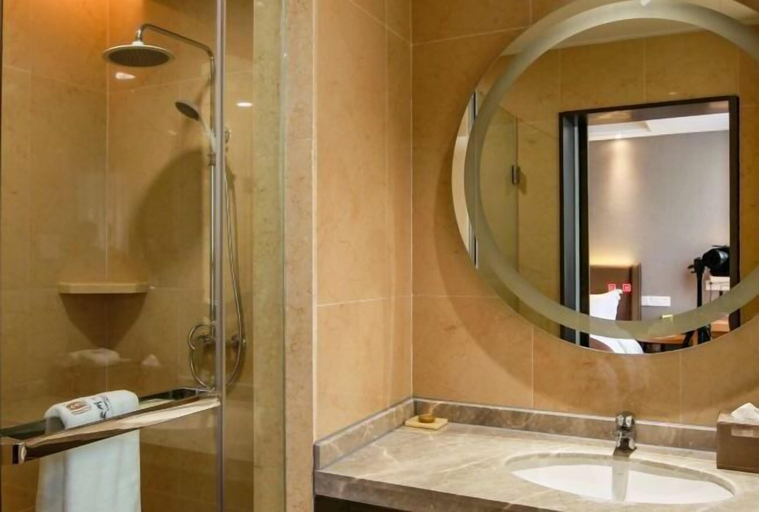 Bathroom 4, Yong'anzhou Hotel, Wuzhou