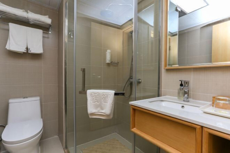 Bathroom 3, Home Inn UP Huayi Collection (Lu'an Railway Station Branch), Lu'an