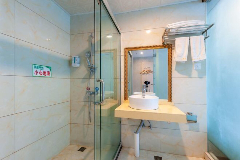 Bathroom 4, Shuijing Lidu Holiday Hotel, Qiannan Buyei and Miao