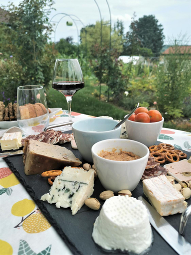 Food & Drinks 6