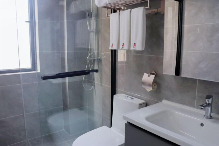 Bathroom 4, Zhangpu Emerald Seaview Hotel, Zhangzhou