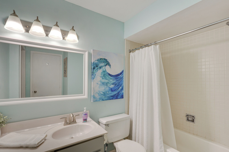 Bathroom 4, Osage Beach Vacation Rental w/ Deck & Grill, Camden