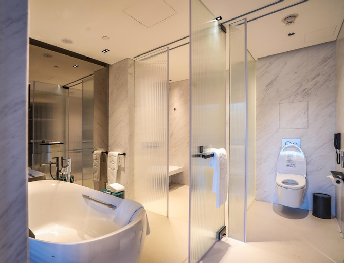 Bathroom 7