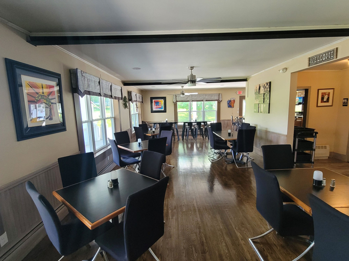 Food & Drinks 4, DuBois' Inn, Aroostook