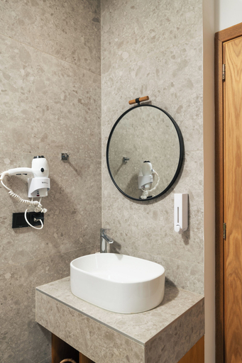 Bathroom 3, Diamond Star Hotel, Crete
