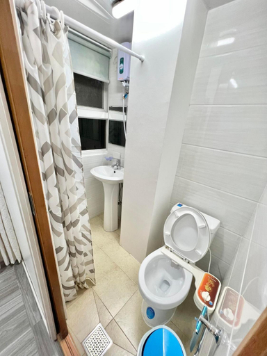 Bathroom 5, Zenmist Properties- 2 Bedroom Deluxe, Baguio City