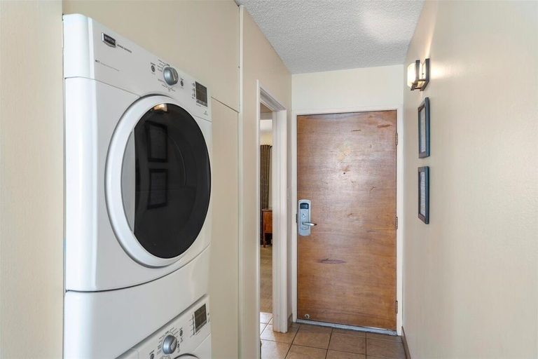 Bathroom 4, Island Surf 614 2 Bedroom Apts, Maui