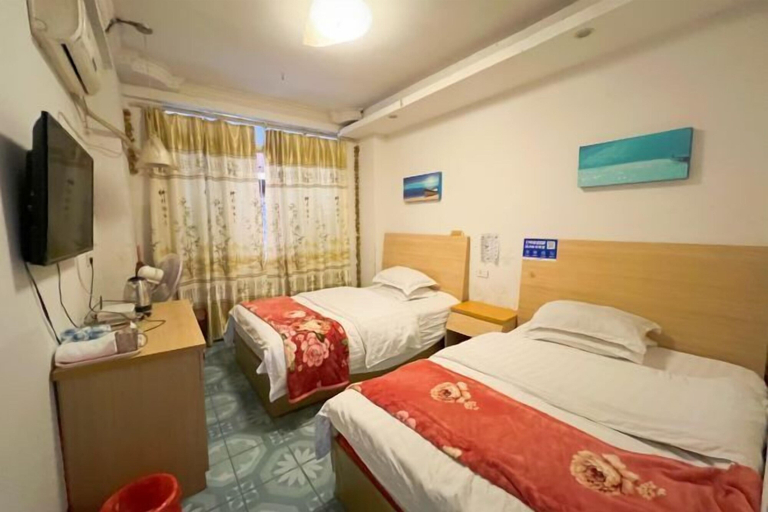 Bedroom 4, Yiqun Hotel, Liuzhou