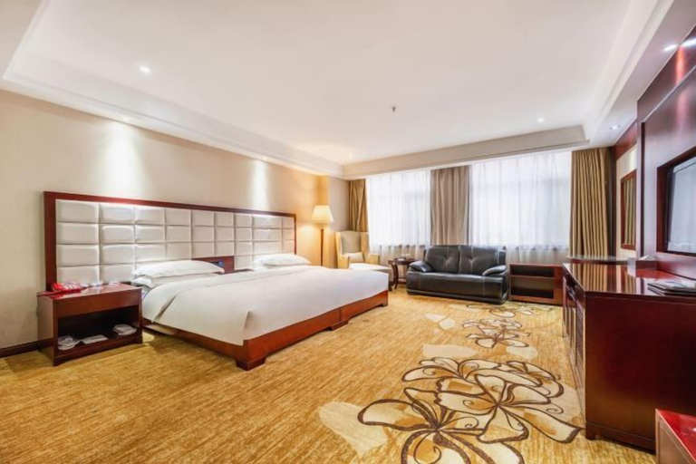 Bedroom 3, Longhai Hotel, Longnan