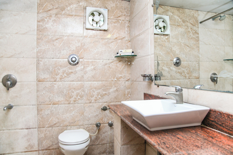 Bathroom 3, HOTEL SUN 'N' SHINE, Bhavnagar