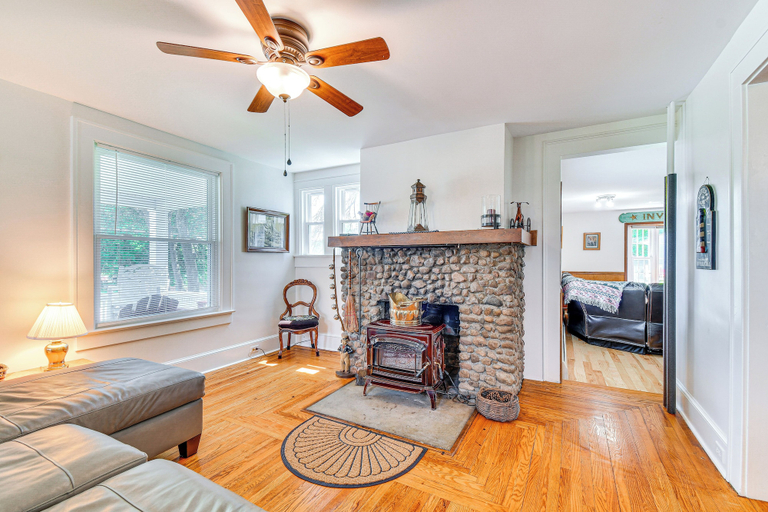 Others 4, Walk to Waterfalls & Dining: Finger Lakes Escape!, Schuyler