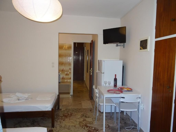 Others 5, Villa Irene, Attica
