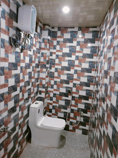Bathroom 2, Hotel Royal Inn, Satna