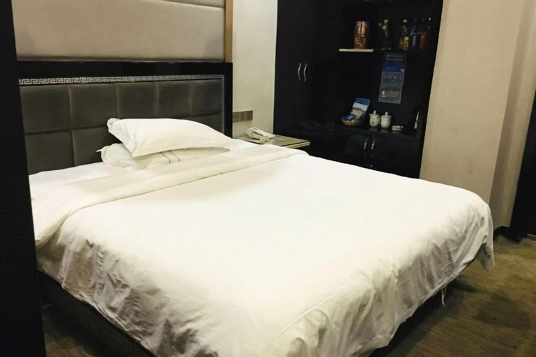 Bedroom 15
