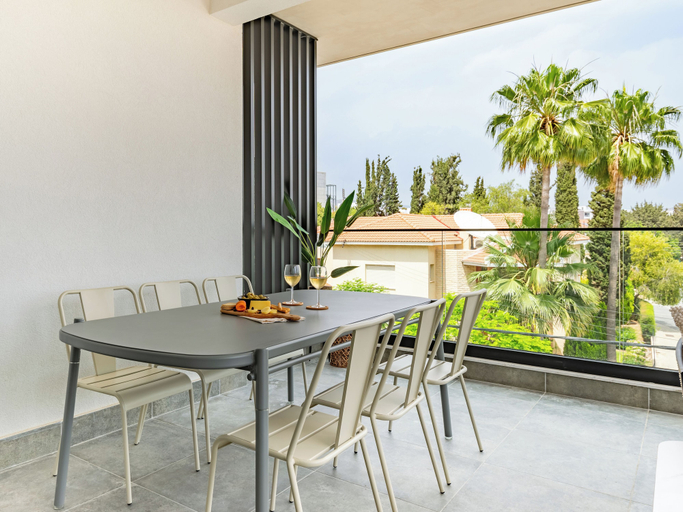 Others 5, Sanders Evolution 2 Lovely 2 Bedroom Apartment With Balcony