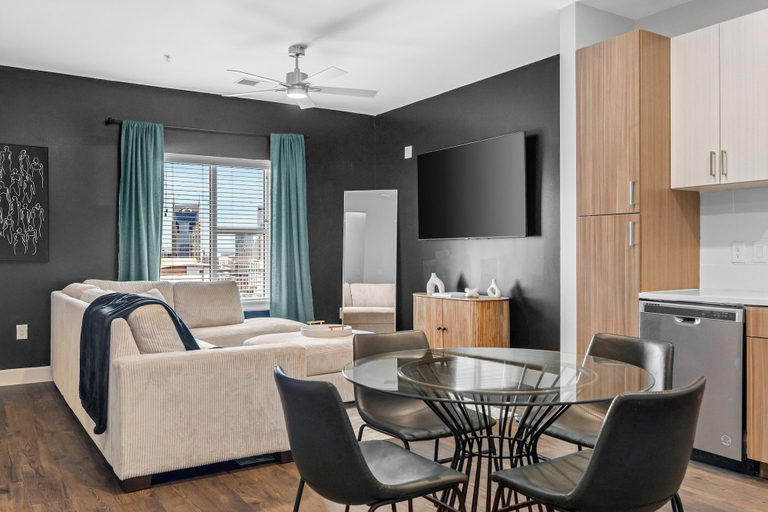 Others 4, The Hollywood Suite The Gulch, Davidson