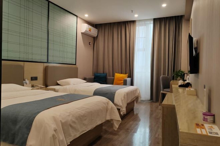 Bedroom 3, Oukaihua Hotel, Guilin