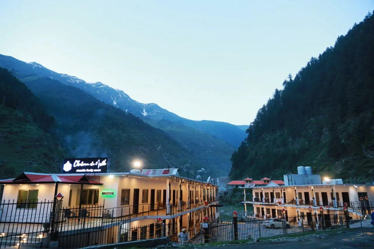 Others 2, Hotel Chateau De North, Hazara