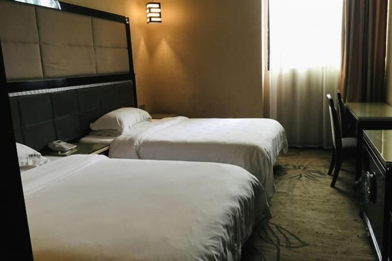 Bedroom 12