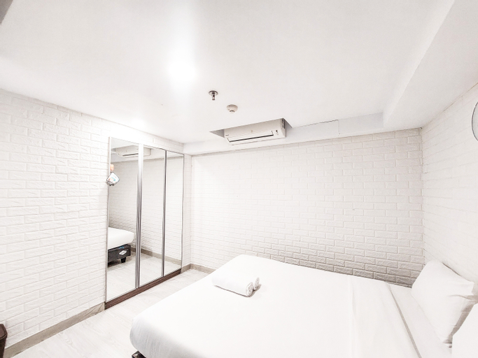 Bathroom 13
