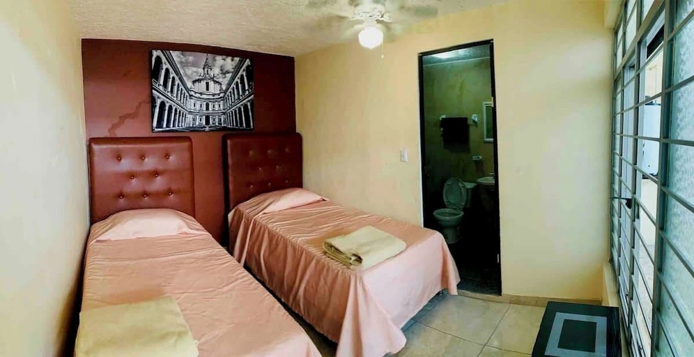 Bedroom 2, Casa San Rafael Guadalajara CENTRICO, Guadalajara