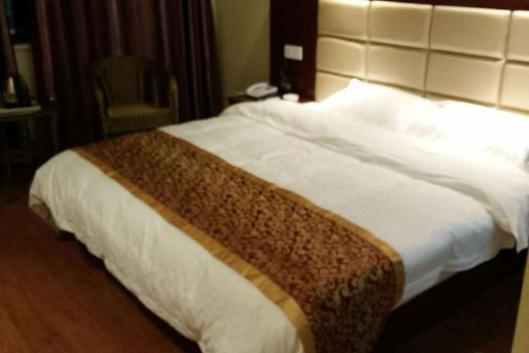 Bedroom 5, Fushangshangwubingguan, Huangshi