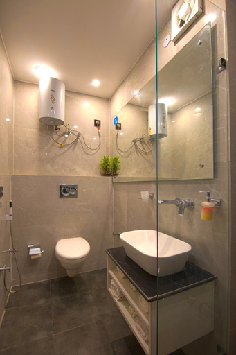 Bathroom, Hotel Bay Laurel Retreat, Faridabad