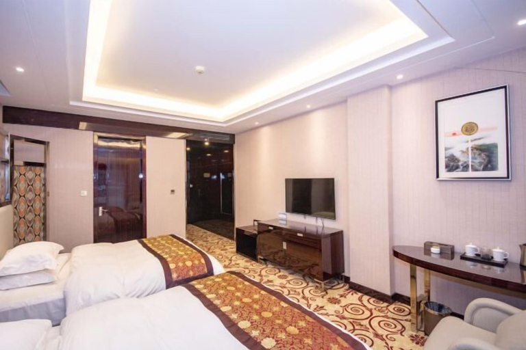 Bedroom 2, Yesanguan International Hotel, Enshi Tujia and Miao