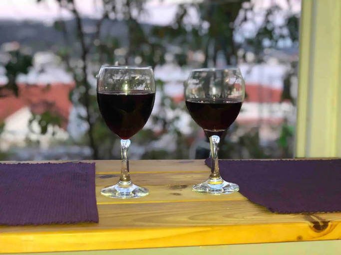 Food & Drinks, Seafront House Antonia, Marina