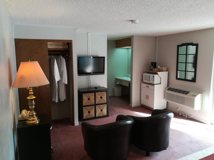 Others 5, Konkolville Motel, Clearwater