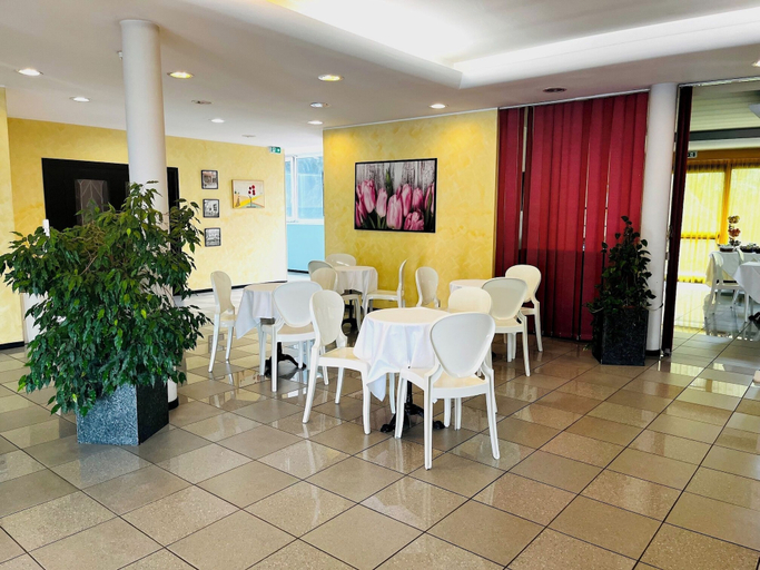 Food & Drinks 5, Art & Hotel Treviolo, Bergamo