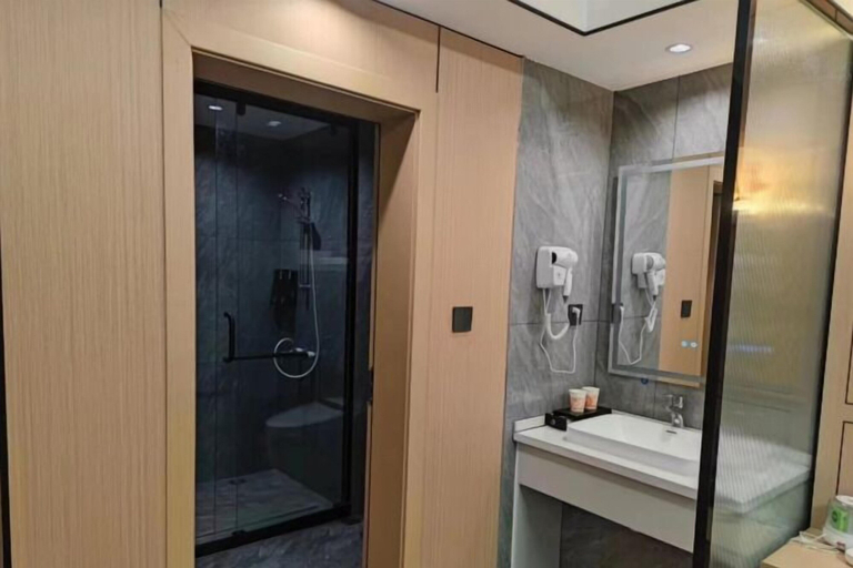 Bathroom 3, Yijian Meisu Hotel Lijiang (Lijiang Branch), Yiyang