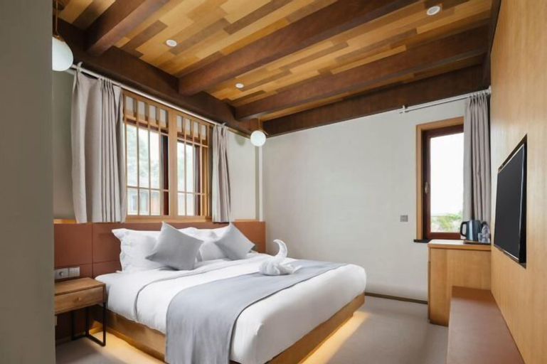 Bedroom 12