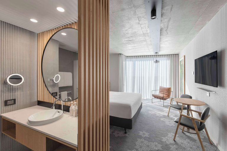 Bathroom 26
