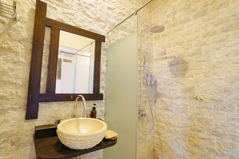 Bathroom 5
