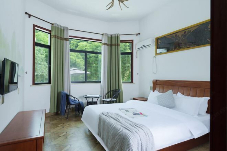 Bedroom 4, Yundan Fengqing Inn, Huzhou
