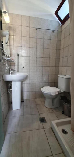Bathroom 5, Olympion Melathron, Central Macedonia