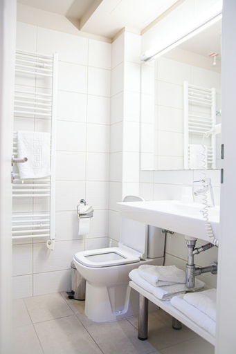 Bathroom, Carmen International Hotel, Mangalia