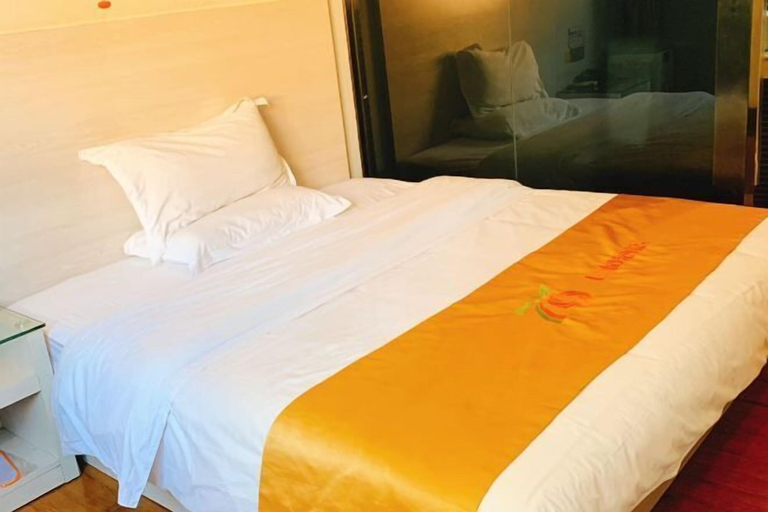 Bedroom 3, Seven Orange Hotel (Shenzhen North Station Minzhi), Shenzhen