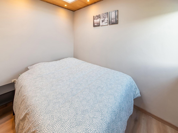 Room 2, Holiday Home in Leglise With Garden, Luxembourg