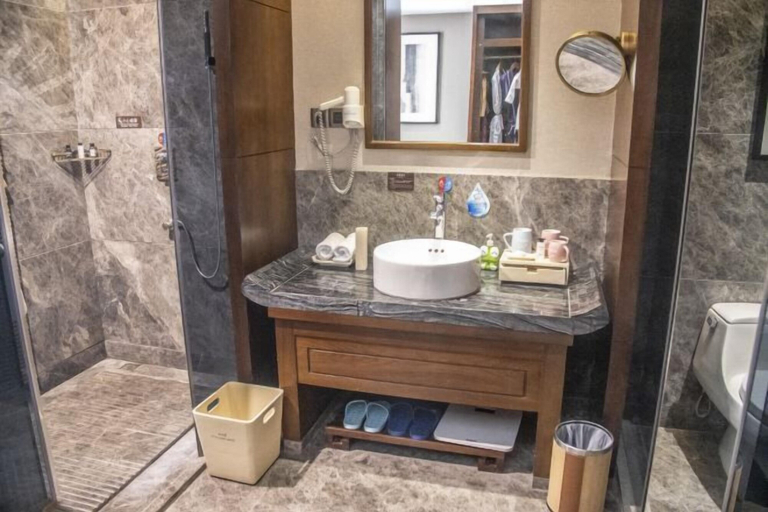 Bathroom 3, Chuishan Hot Spring Resort, Zhenjiang
