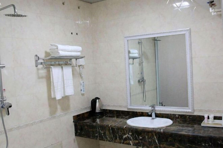Bathroom 4, Changtai 8090 Hotel, Zhangzhou
