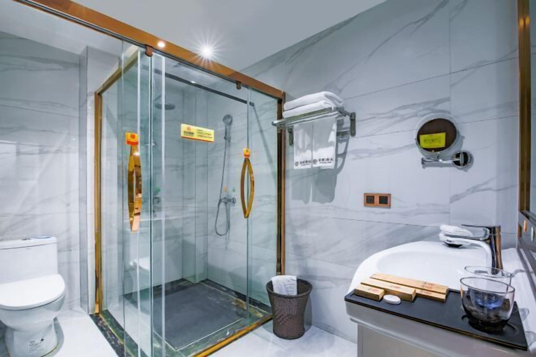 Bathroom 4, Huangting Hotel, Yongzhou