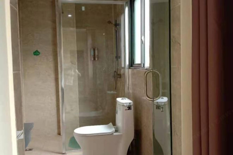 Bathroom 11