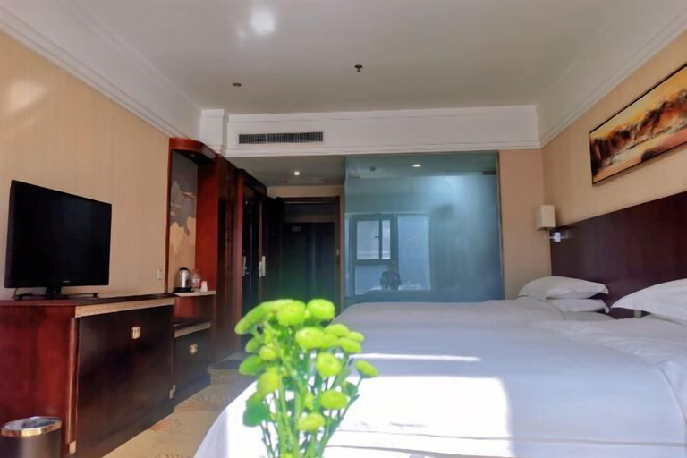 Bedroom 3, Jindu Hotel, Longnan
