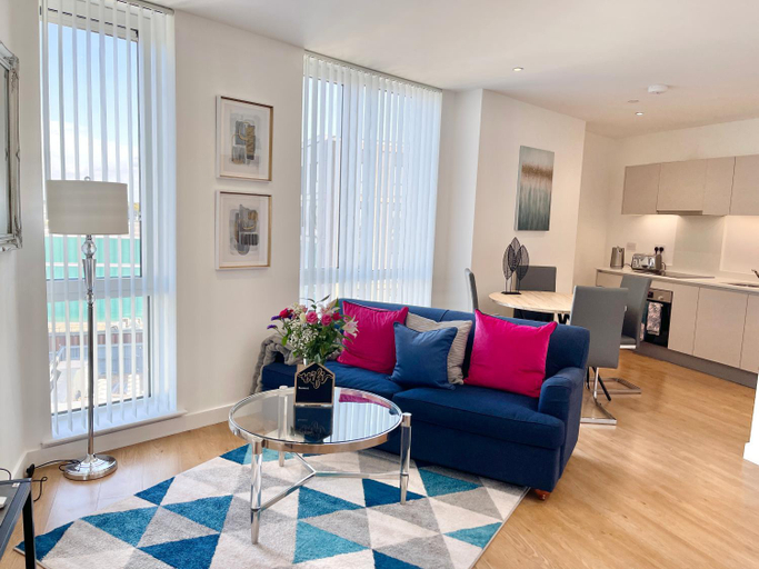 Others 4, Urban Gateway Spacious Apartment with free parking, Bracknell Forest